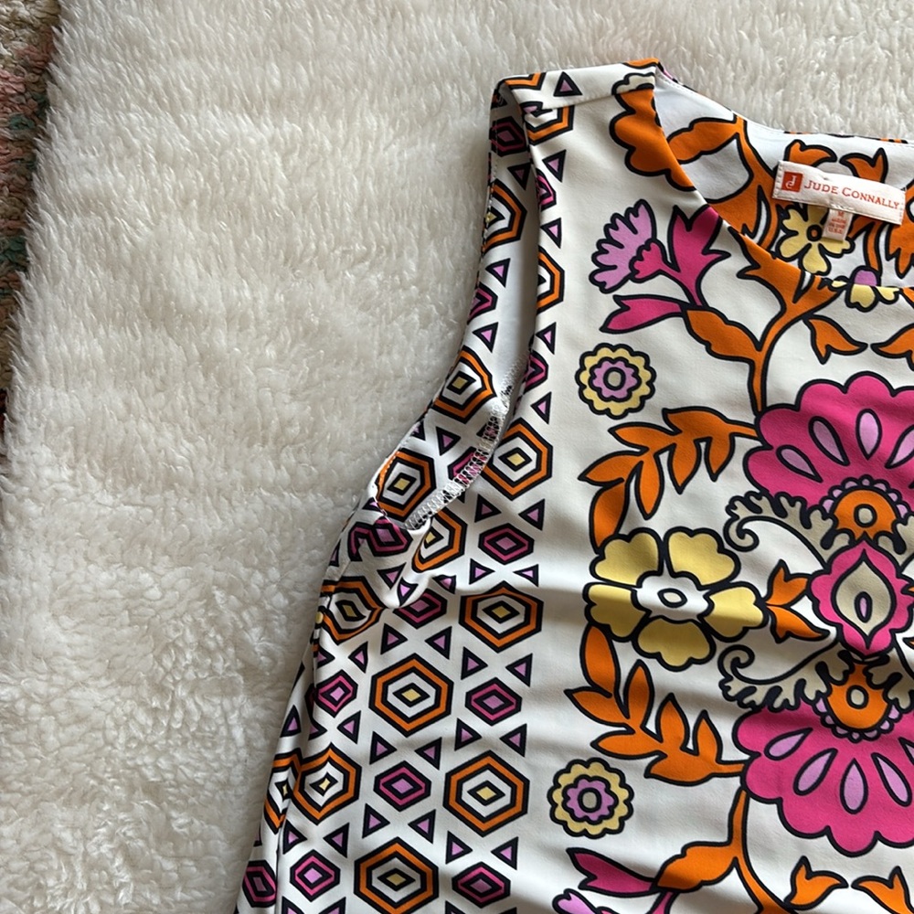 Jude Connally Sleeveless Floral Dress - Picture 6 of 7